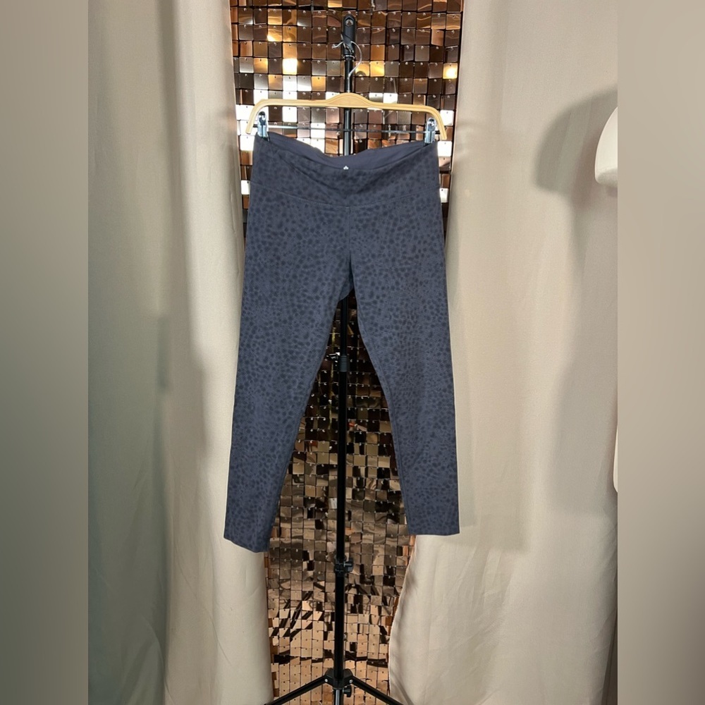 athletic works  grey black leggings size medium